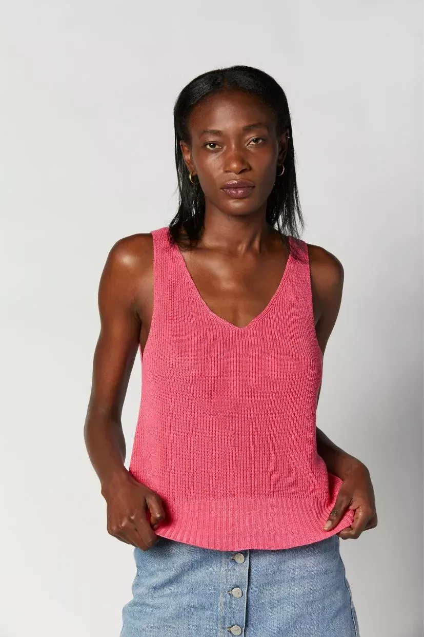 debardeur-lin-rose-femme-made-in-France-Master-of-Linen-col-V-cotes-perlees