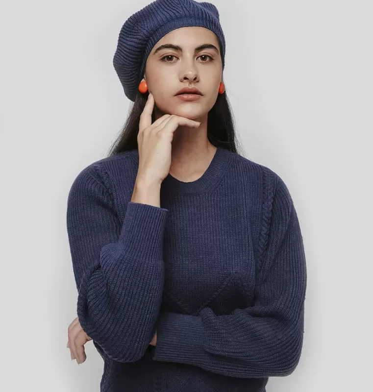 Béret femme laine bleu marine 100% mérinos tricoté en côtes perlées sans couture